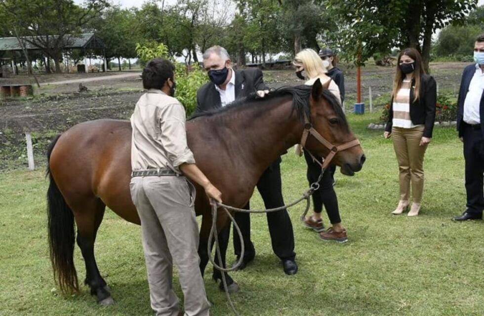 Jaldo visitó el Centro "Pasos de Esperanza" en Bella Vista