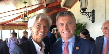 La directora del Fondo Monetario Internacional, Christine Lagarde, junto al presidente Mauricio Macri en la cumbre del G7 en Charlevoix (Canadá)\u002E