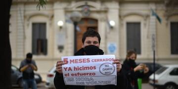 Reclamo de trabajadores de Fútbol 5 Gualeguaychú\nCrédito: ElDía