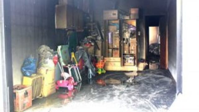 El fuego consumiu00f3 la vivienda en Rufino. Hay un menor demorado.