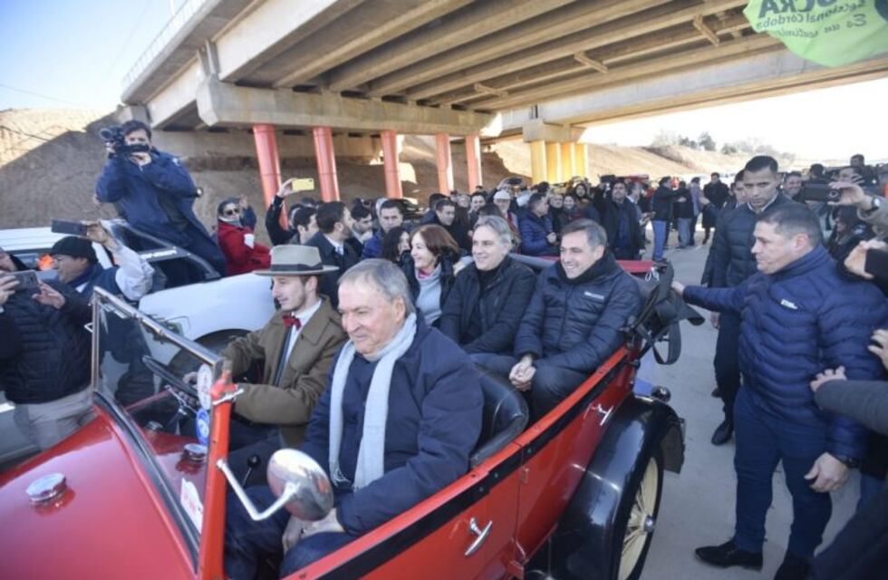 Schiaretti inauguró el último tramo del cierre de la Circunvalación