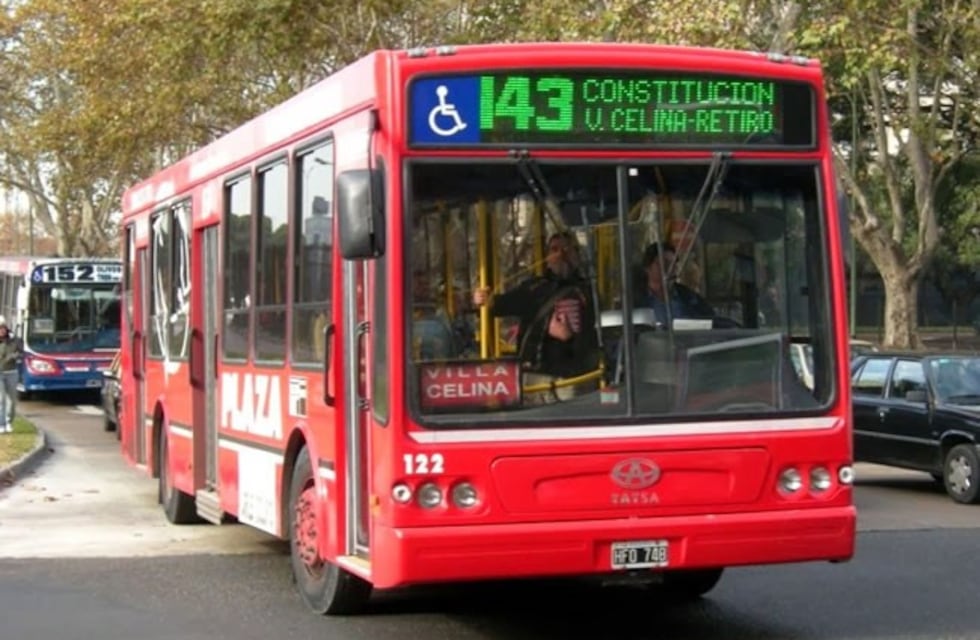 Una medida de fuerza gremial paraliza las líneas 143 y 129 de colectivos