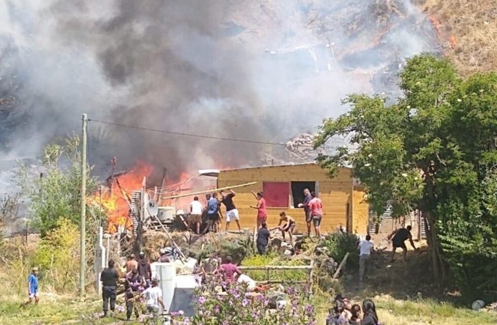El accionar de los bomberos fue impecable ante dos incendios en el mismo día
