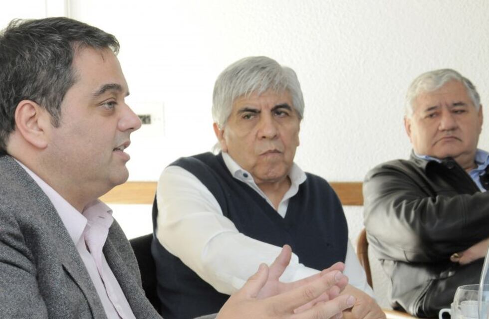 El Gobierno comenzó a analizar las cuentas de Camioneros y otros 79 sindicatos