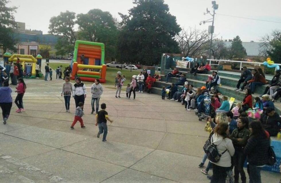 Barrio Sur despide el año con una feria en Plaza Mitre