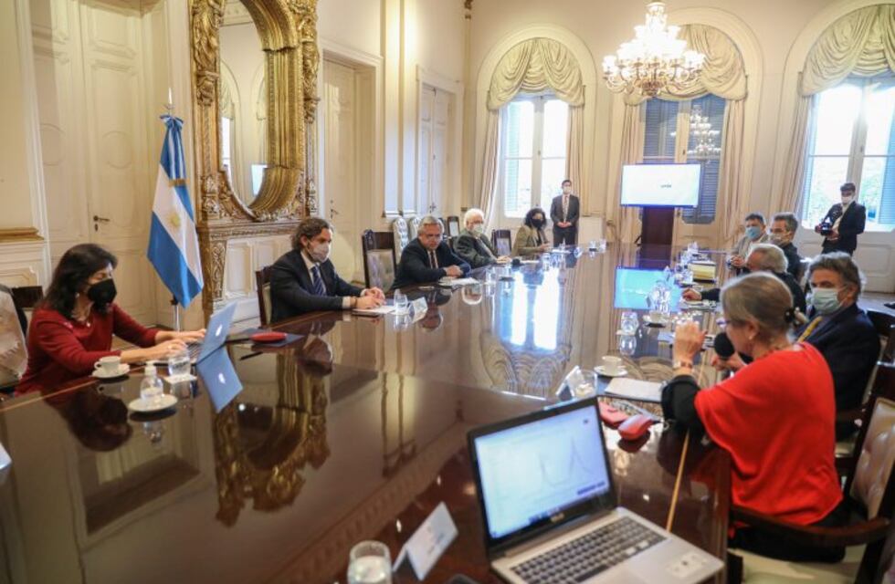 Alberto Fernández se reunió con infectólogos en la Casa Rosada