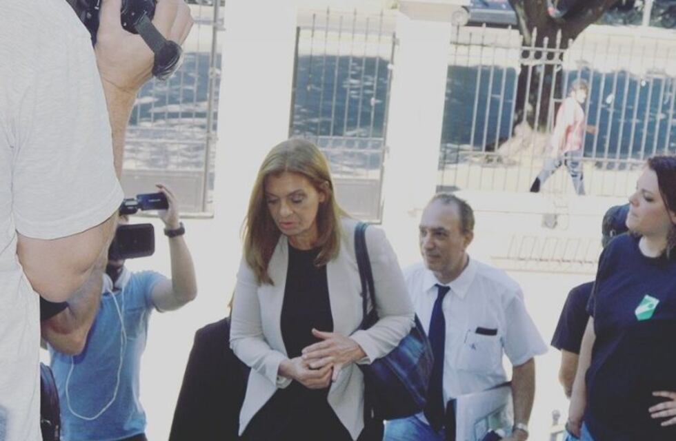 Laura Montero niega ruptura en Cambia Mendoza