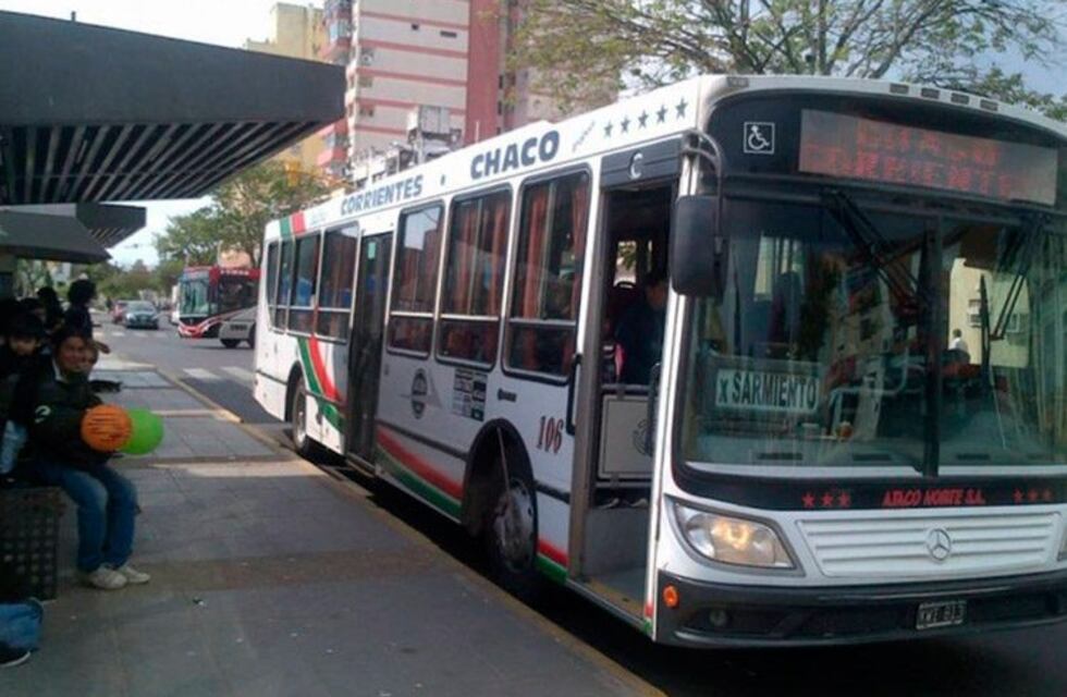 Continúa el paro de transporte en Corrientes