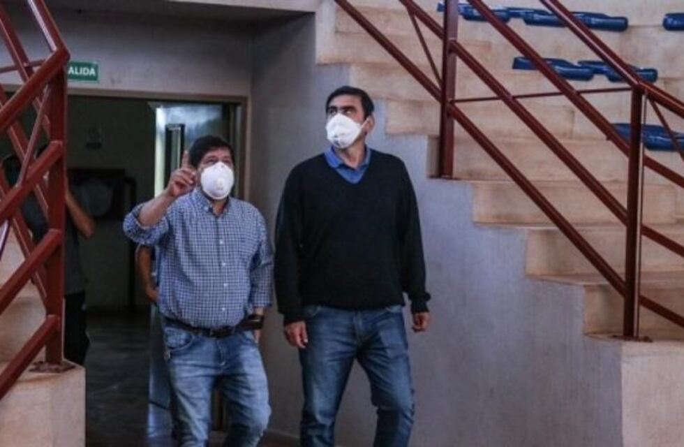 Alarcón felicitó a Eldorado por los hospitales de campaña instalados en polideportivos