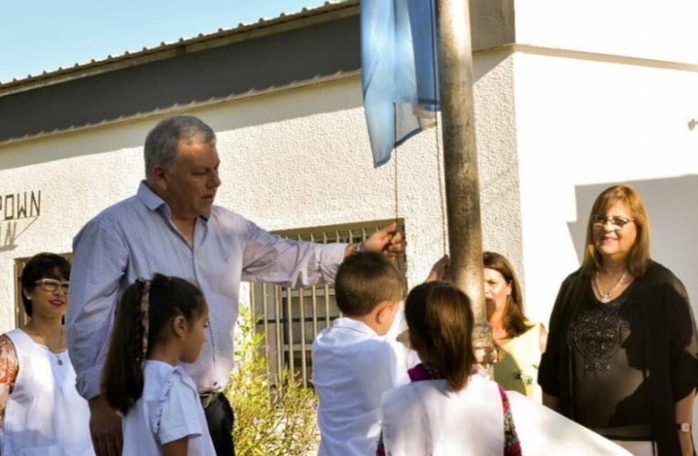 El intendente Benedetti estuvo presente en el inicio del Ciclo lectivo en El Fuertecito