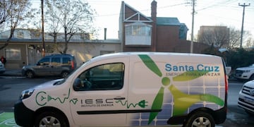 Presentaron el primer auto eléctrico en Santa Cruz