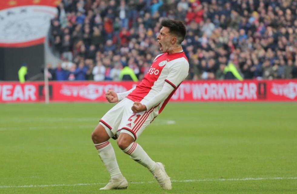 Lisandro Martínez la rompió haciendo jueguitos con una naranja