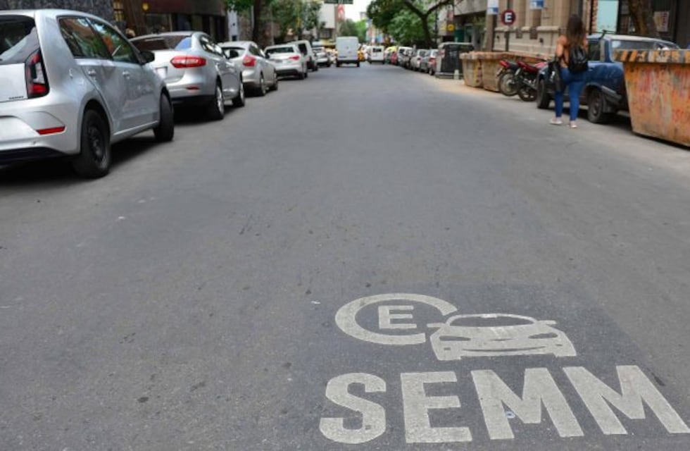 Subió el precio del estacionamiento medido en Córdoba: a cuánto se fue la tarifa