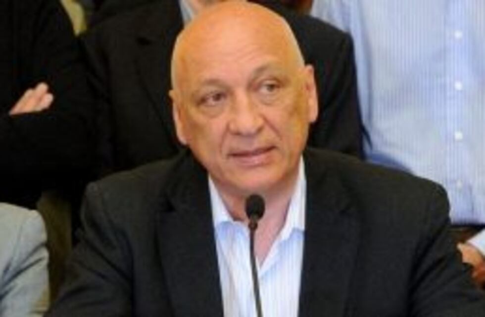 Bonfatti criticó al Gobierno Nacional y dijo que el socialismo "debe ser alternativa"