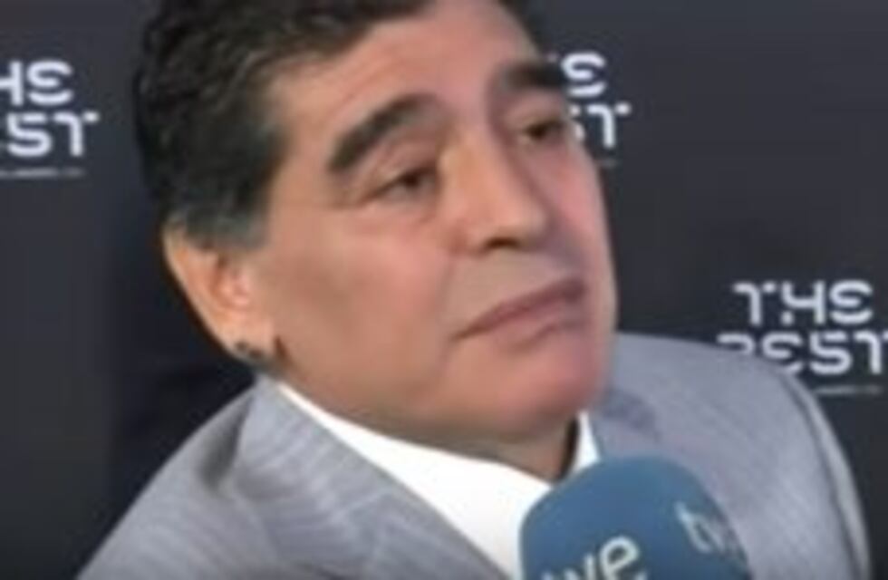 Maradona contra Messi: "Estoy decepcionado con él porque no vino a la gala"