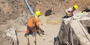 Empresa de agua pide regular el agua en Resistencia por arreglos en los caños