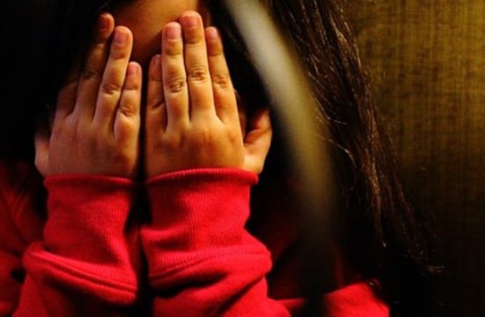 El abusador de la nena de 12 años de Eldorado no aparece ni es buscado por la justicia