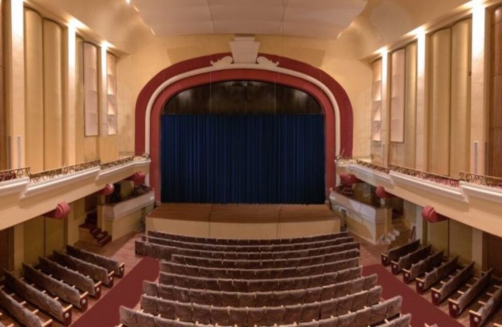 Reabren el histórico Teatro Mendoza tras 12 años sin público