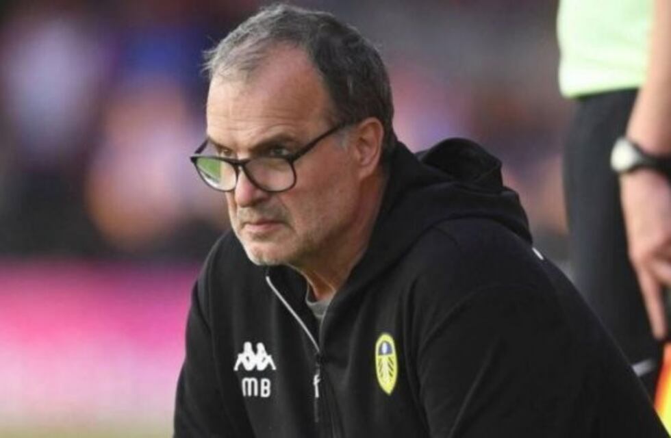 La curiosa reacción de Bielsa con su traductor: "Me está haciendo quedar como un mercenario"