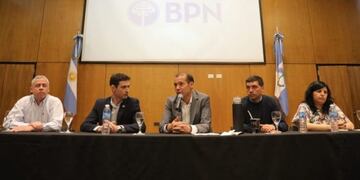 Equipos técnicos de Alberto Fernández se reunirán con petroleras de Vaca Muerta