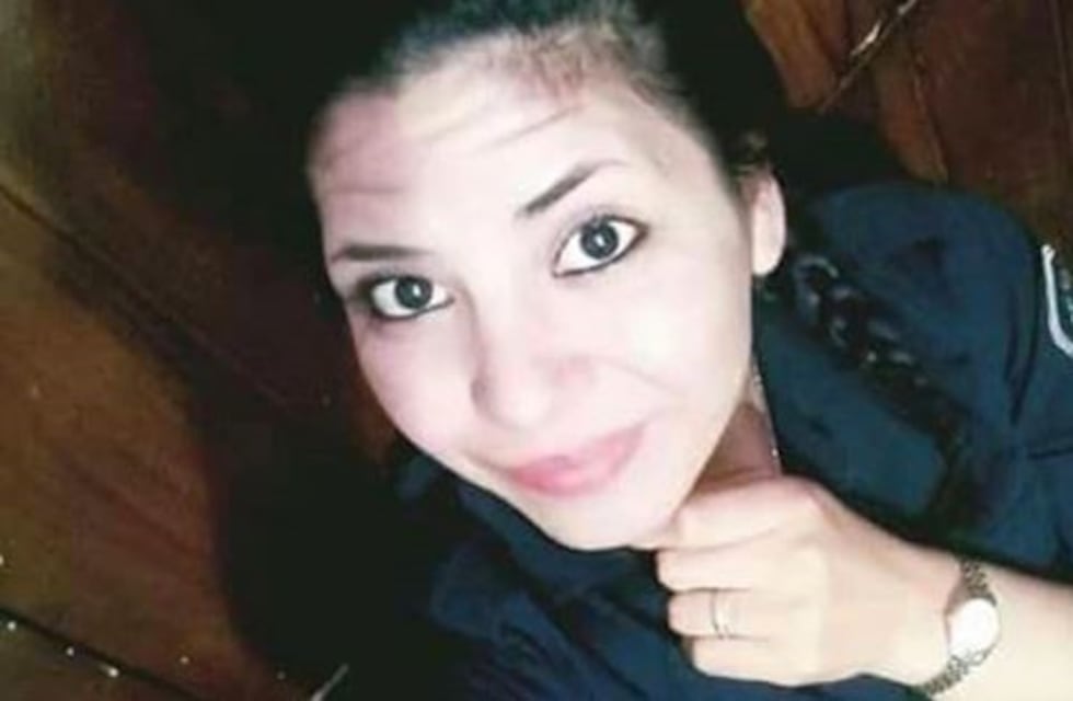 La policía baleada tiene un "daño importante" en la médula ósea