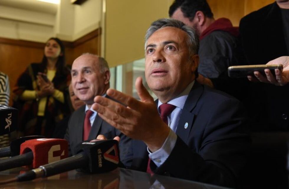 Cornejo busca adelantar las paritarias