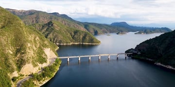 Dique Cabra Corral\u002E (Web)