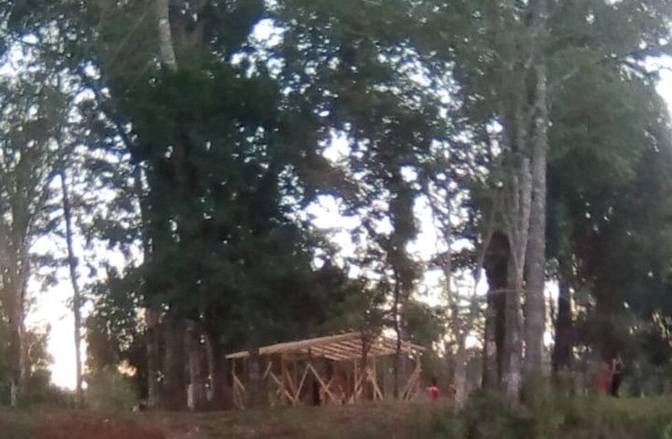 Invadieron tierras de la aldea Fortín Mborore y construyen cabañas en el lugar