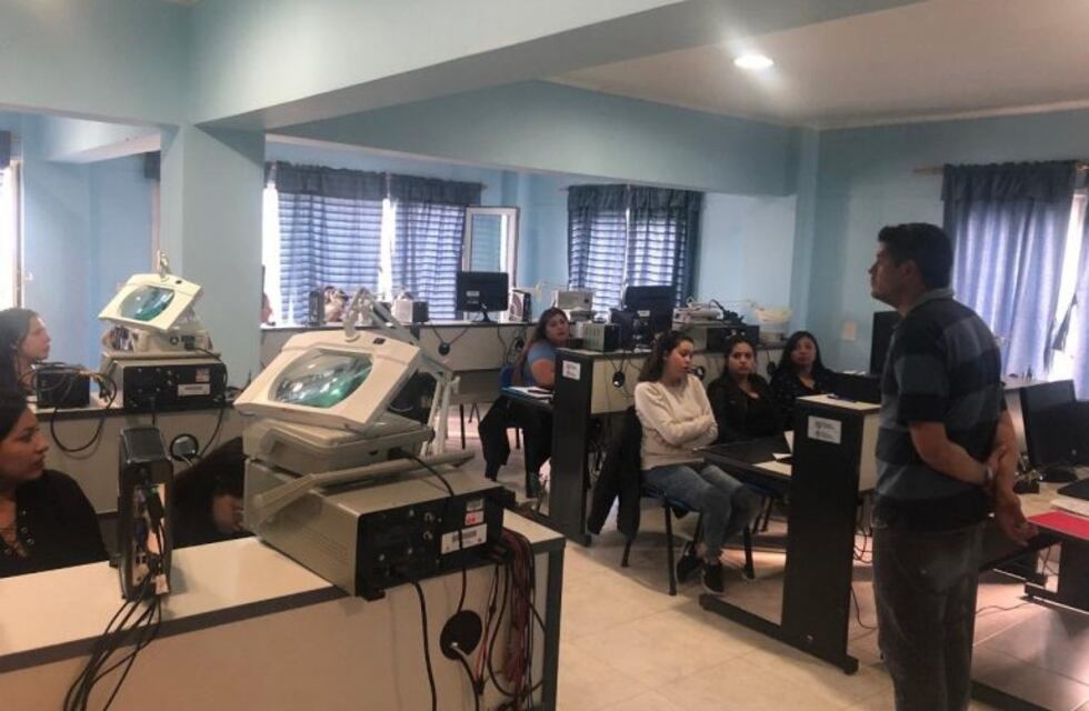 La municipalidad de Ushuaia y la UOM impulsan la capacitación de jóvenes desocupados