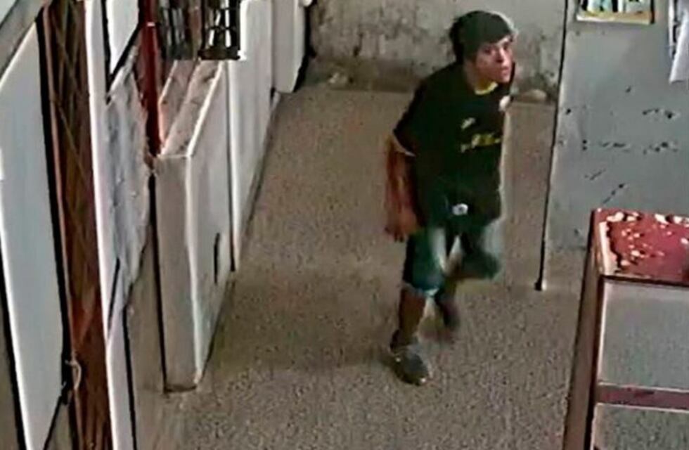 Robaron la panadería del abuelo de Renzo en Paraná y pidió que la gente no compre lo sustraído