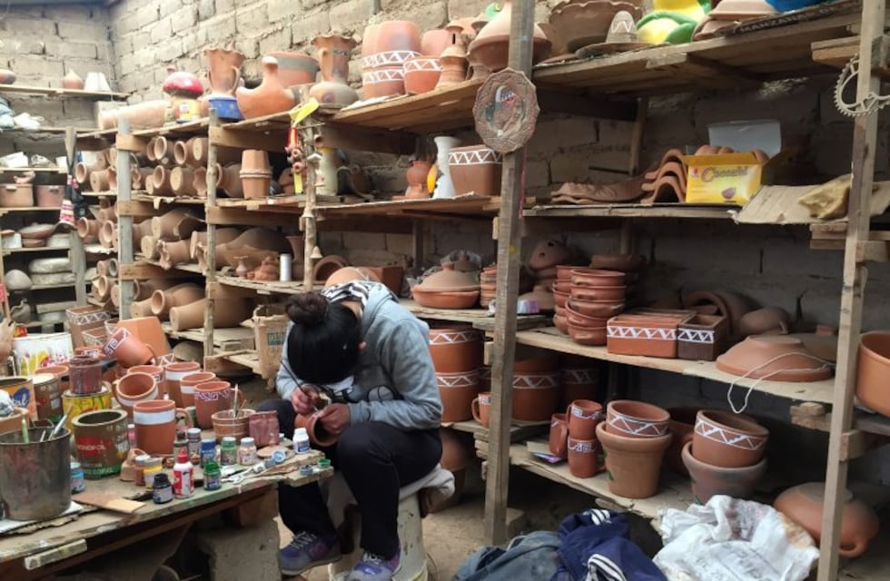 La historia de los alfareros de Ollas de Barro Indígena