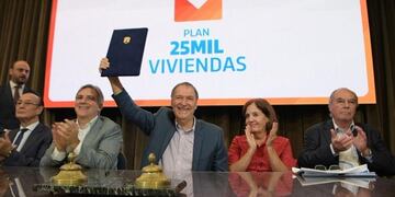 El Gobernador Juan Schiaretti y un plan con el que muchos cordobeses empezaron a soñar\u002E