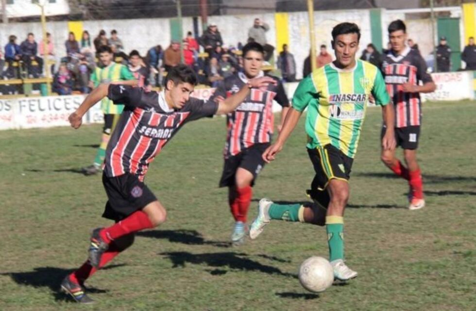 Primera final: Chacarita y Piazza empataron 1 a 1