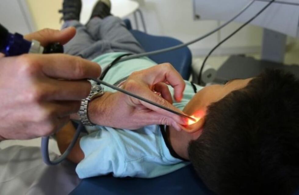 Sentía un zumbido, fue al hospital y se asombraron con el hallazgo