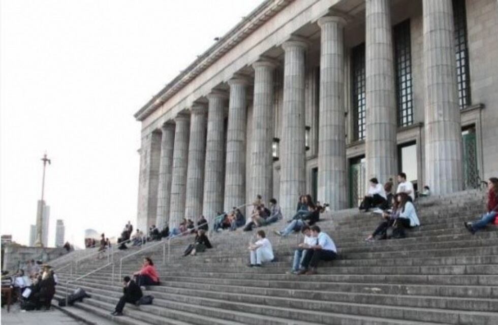 Una estudiante denunció que fue violada en la Facultad de Derecho de la UBA