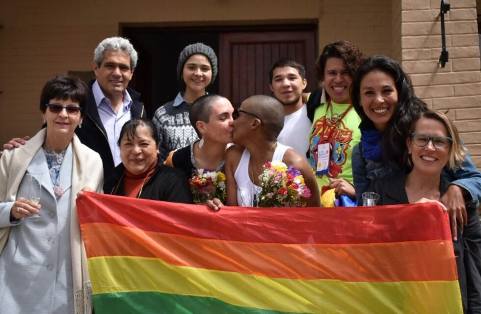 Una pareja de lesbianas de Bolivia se pudo casar en Salta