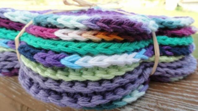 Cuadraditos tejidos para armar frazadas\u002E