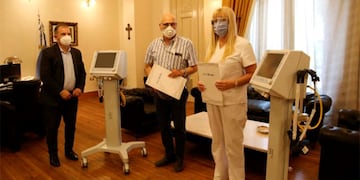 Coronavirus en Tucumán: Chahla entregó respiradores al Sanatorio 9 de Julio\u002E (SECPT)