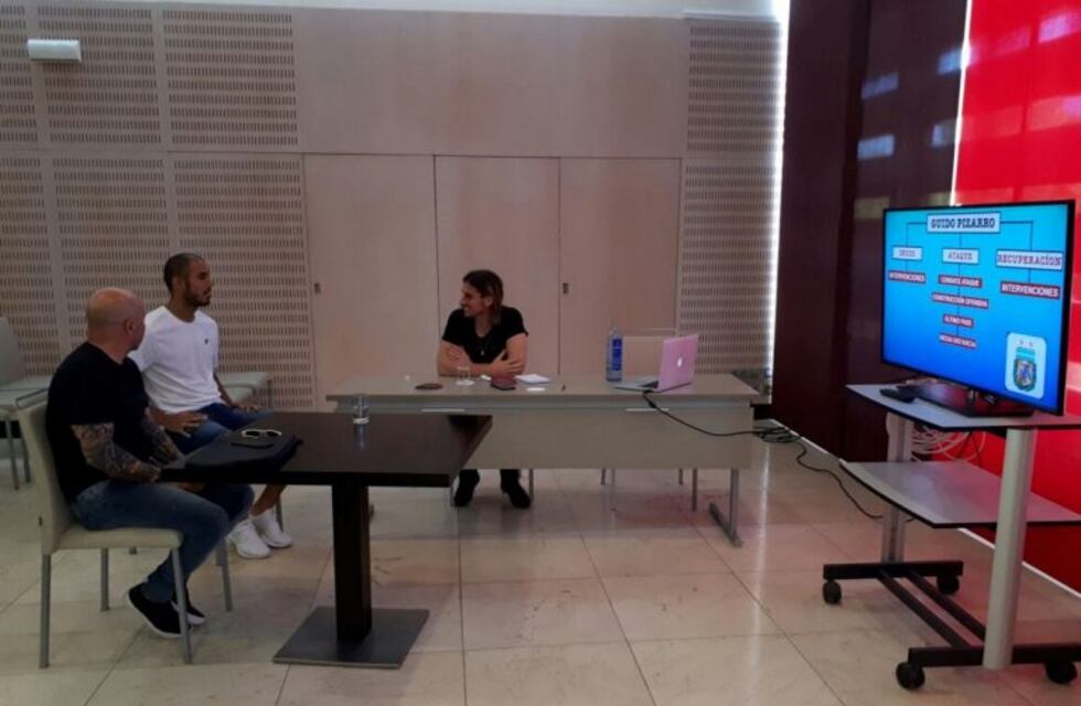 Jorge Sampaoli se reunió con Guido Pizarro tras la lesión de Lucas Biglia