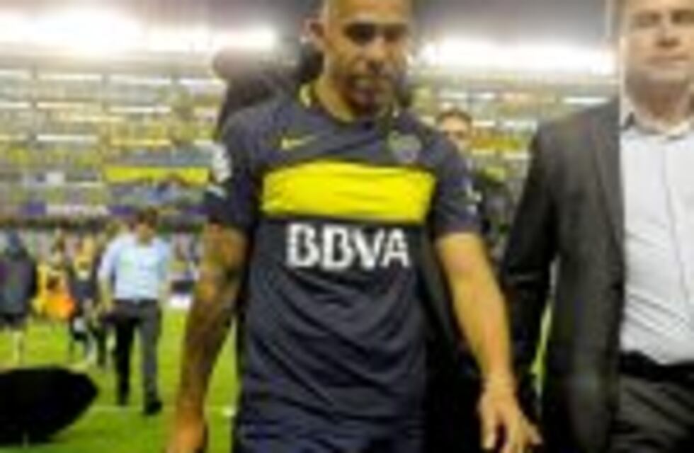 Tevez se fue entre lágrimas y sin hablar de la Bombonera
