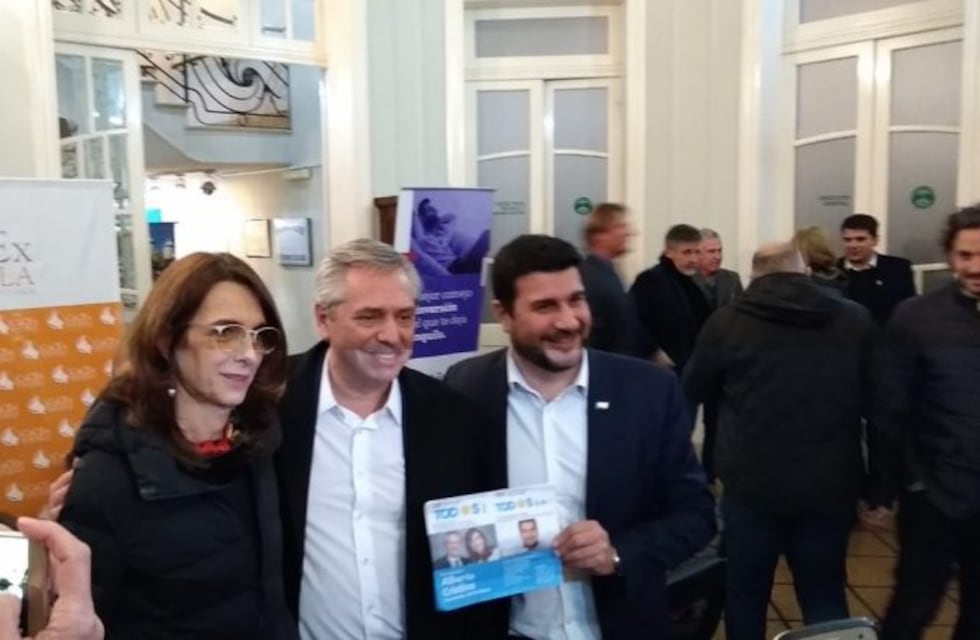 Alberto Fernández visitará Rosario luego del primer debate presidencial