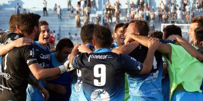 Estudiantes de Río Cuarto goleó a Racing de Córdoba