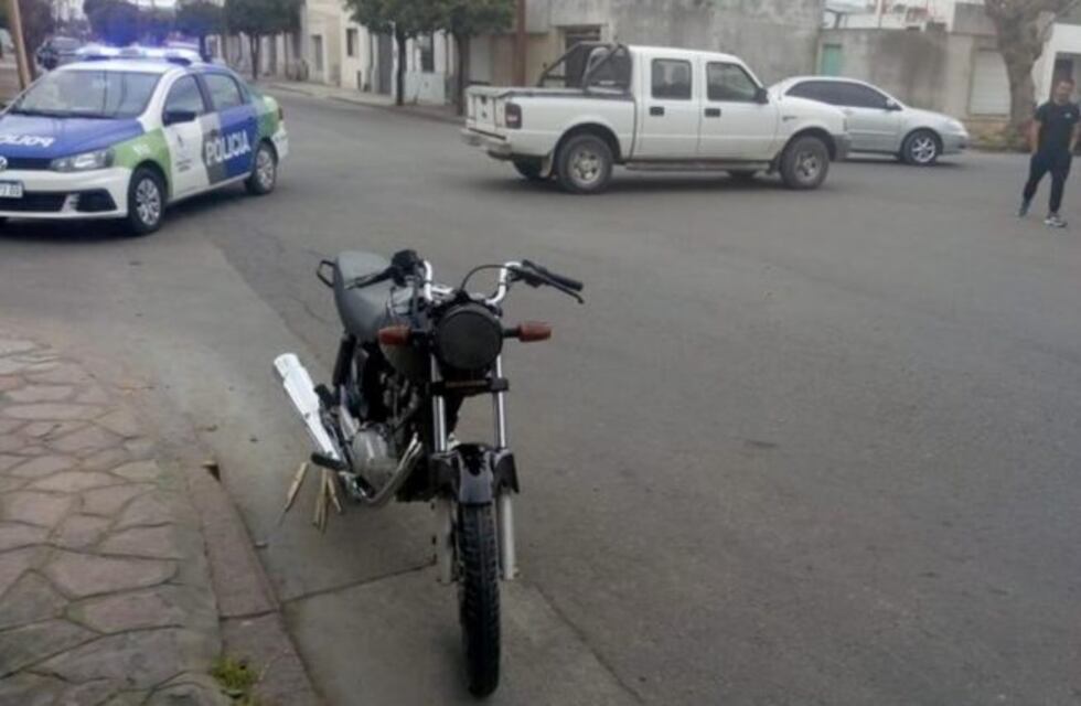 Chocaron una camioneta y una moto en Belgrano y Maipú