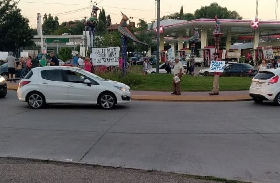 Remiseros se manifestaron en Villa Allende