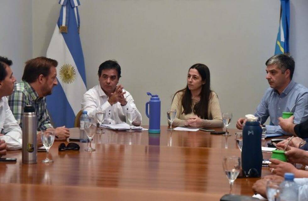 El Gobierno provincial se reunió con los docentes