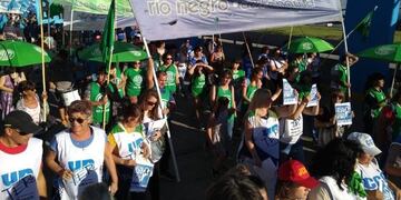 ATE y CTA reclaman apertura de paritarias\u002E