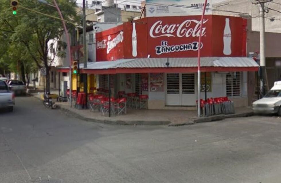 Comieron y huyeron sin pagar la cuenta en un bar de Santiago