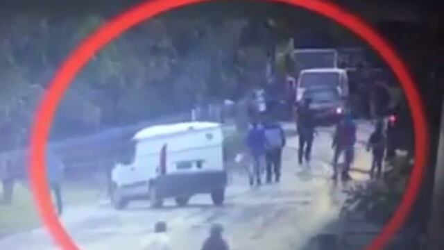 La policu00eda difundiu00f3 un video supuestamente referido a la actuaciu00f3n de la fuerza durante un operativo en el barrio Toba.