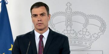 Madrid (Spain), 20/06/2020\u002E- A handout photo made available by the Spanish Government shows Prime Minister Pedro Sanchez during a press conference held at Moncloa Palace in Madrid, Spain, 20 June 2020, to explain the latest measures and developments in handling pandemic of the SARS-CoV-2 coronavirus which causes the COVID-19 disease\u002E (España) EFE/EPA/MONCLOA / JOSE MARIA CUADRADO / HANDOUT HANDOUT EDITORIAL USE ONLY/NO SALES