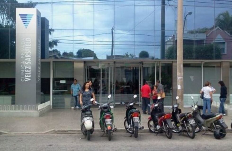 Murió el jefe de terapia de la clínica Vélez Sársfield: estaba internado con coronavirus